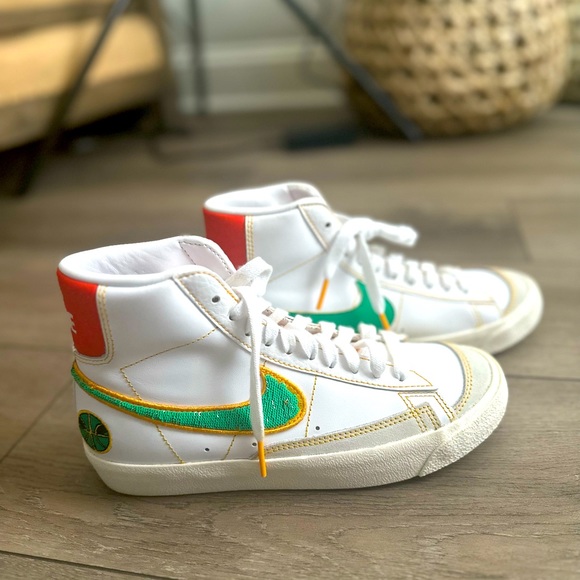 Nike Blazer Mid 77 - Roswell Rayguns - Amazing Cond.- Youth Size 4.5 - Picture 10 of 10